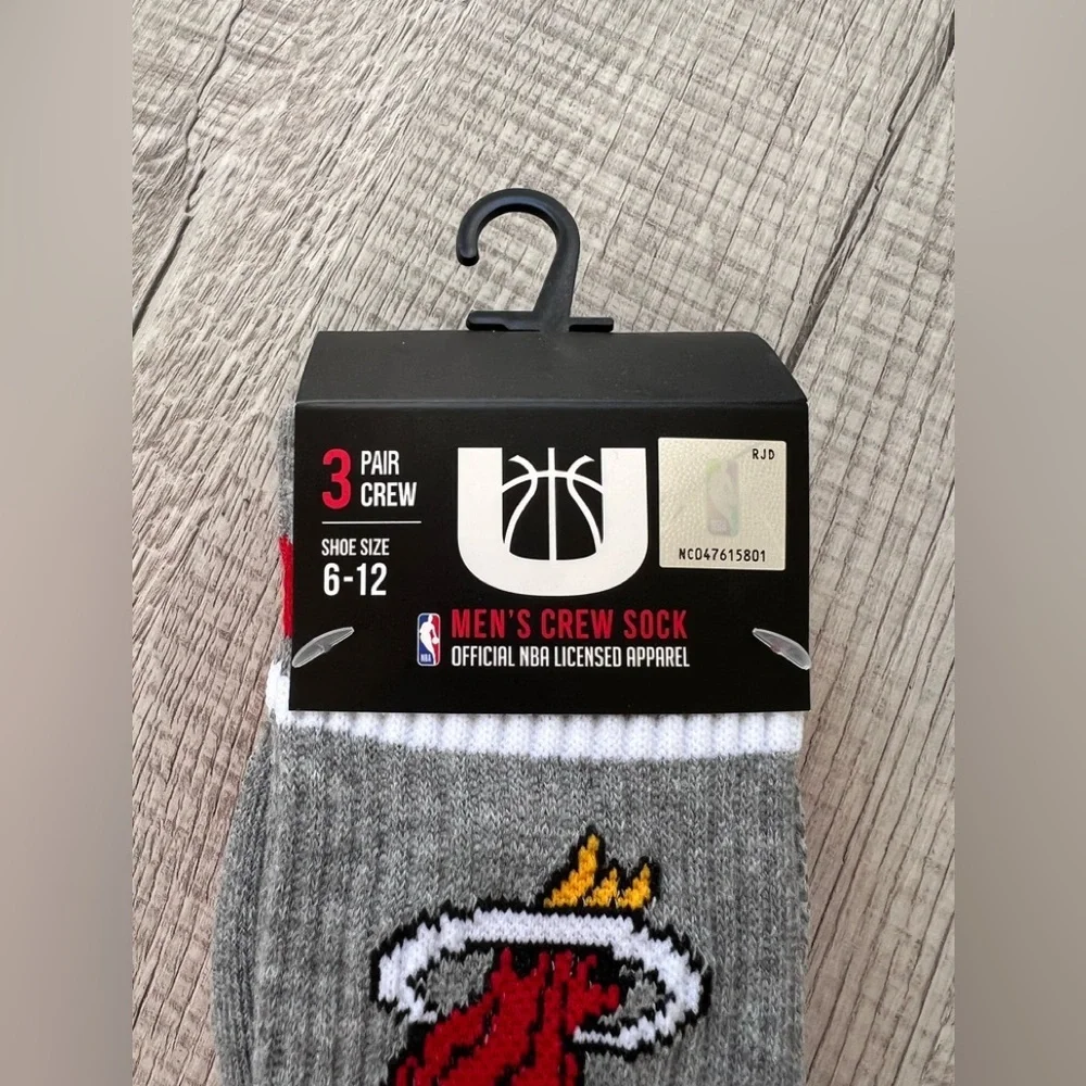 Miami Heat‎ Basketball 3 Pair Crew Socks-Mens 3 PACK NEW /w Tags 6-12 19.99 MSRP